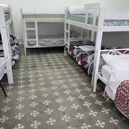 Guanaco Hostel Пуэрто-Мадрин Экстерьер фото